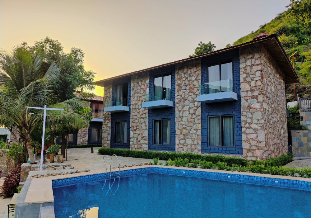 Divine Hills Resort